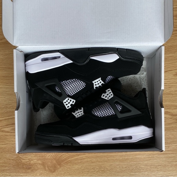 Brand New Retro 4 White Thunder- Men’s Black and White  Sneakers - Picture 5 of 5